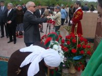В Казахстане состоялось открытие памятника азербайджанским женщинам-жертвам репрессий (ФОТО)
