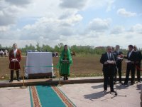 В Казахстане состоялось открытие памятника азербайджанским женщинам-жертвам репрессий (ФОТО)
