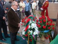 В Казахстане состоялось открытие памятника азербайджанским женщинам-жертвам репрессий (ФОТО)
