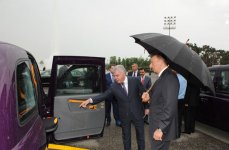 Президент Азербайджана Ильхам Алиев ознакомился с доставленными в Баку новыми автомобилями (ФОТО)