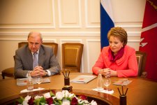 Вице-президент Фонда Гейдара Алиева Лейла Алиева встретилась с губернатором Санкт-Петербурга (ФОТО)
