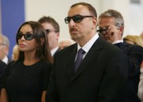Инвестиции в экономику Азербайджана с 1995 года составили 97 миллиардов долларов - Президент Ильхам Алиев (версия 3)(ФОТО)