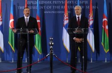Президент Ильхам Алиев: Отношения между Азербайджаном и Сербией очень позитивно влияют на усиление тенденций регионального сотрудничества (ФОТО)