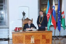 Президент Азербайджана Ильхам Алиев побывал в мэрии города Любляна (ФОТО)