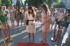 Фахрия Халафова и Зулейха Акчурина зажгли в Баку яркую звезду Charmelie (фотосессия)