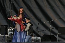"Белые ночи" Азербайджана в Перми - "красный человечек" и зажигательные танцы (фотосессия)