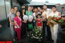 Фанаты одарили любовью народного артиста Фаига Агаева (фотосессия)