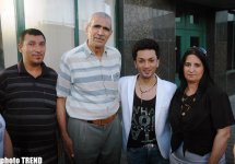 Фанаты одарили любовью народного артиста Фаига Агаева (фотосессия)