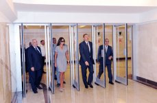 Президент Ильхам Алиев и его супруга приняли участие в открытии станции "Дарнагюль" Бакинского метрополитена (версия 2) (ФОТО)
