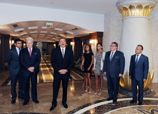 Президент Ильхам Алиев: Открытие отеля Kempinski в Баку - это показатель развития Азербайджана (версия 2) (ФОТО)