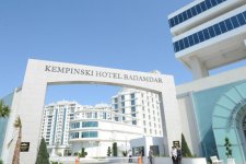 Президент Ильхам Алиев: Открытие отеля Kempinski в Баку - это показатель развития Азербайджана (версия 2) (ФОТО)