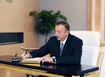 Президент Ильхам Алиев: Открытие отеля Kempinski в Баку - это показатель развития Азербайджана (версия 2) (ФОТО)