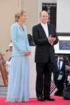 Фотосет со свадьбы князя Альбера II и Шарлен Уитсток