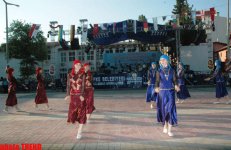 Азербайджанские певцы на празднике "голубого рака" в Турции (фотосессия)