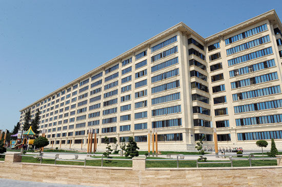 Azerbaijani President inspects reconstruction work in Buzovna settlement (PHOTO)