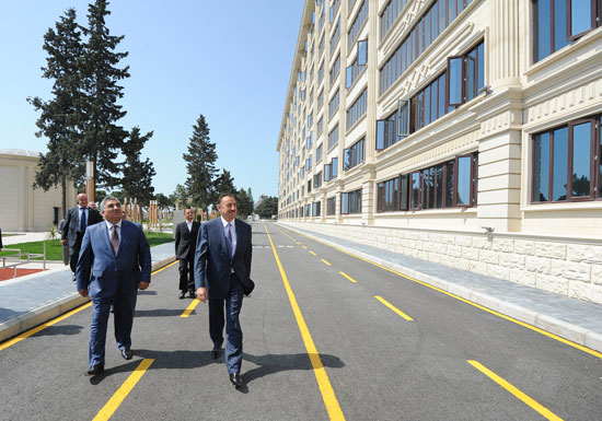 Azerbaijani President inspects reconstruction work in Buzovna settlement (PHOTO)