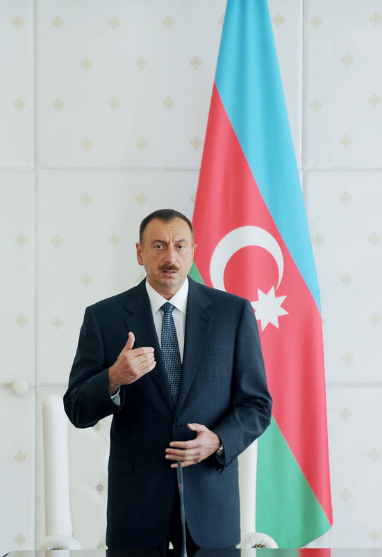Azerbaijani President presides over Cabinet's meeting on outcomes of socio-economic development (PHOTO)