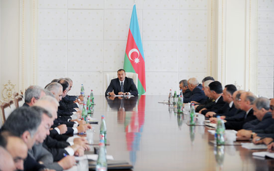Azerbaijani President presides over Cabinet's meeting on outcomes of socio-economic development (PHOTO)