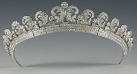 Свадебное платье Кейт Миддлтон выставили в Букингемском дворце (фотосессия)