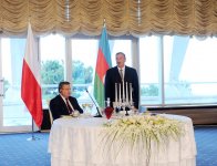 Был устроен официальный прием в честь находящегося в Азербайджане с официальным визитом Президента Польши (ФОТО)