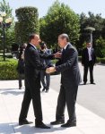 Turkey`s PM officially welcomed to Azerbaijan (PHOTO)