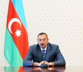 Президент Ильхам Алиев: Единство, солидарность, сотрудничество между мусульманскими странами должны достигнуть еще более высокого уровня (версия 2) (ФОТО)