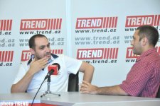 Интервью с незнакомцем - победителем, шансонье-хранителем и гастарбайтером Джалалом Аббасовым (видео)