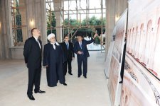 Президент Ильхам Алиев: В Азербайджане уважение к исламской культуре и исламской религии сопровождается уважением ко всем другим религиям (версия 3) (ФОТО)