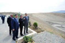 Azerbaijani President visits Takhtakorpu Water Reservoir`s construction site (PHOTO)