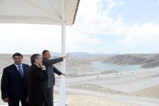 Azerbaijani President visits Takhtakorpu Water Reservoir`s construction site (PHOTO)