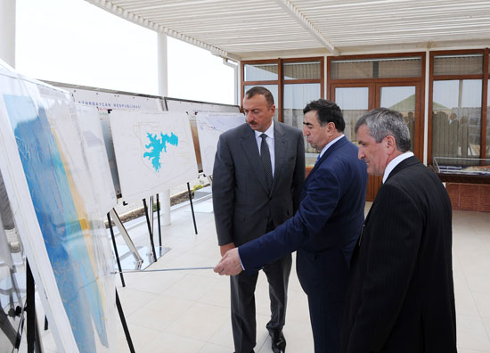 Azerbaijani President visits Takhtakorpu Water Reservoir`s construction site (PHOTO)