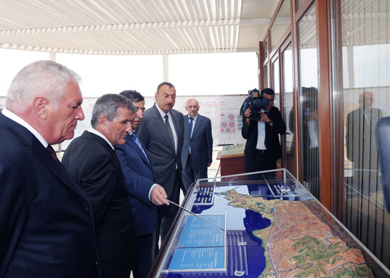 Azerbaijani President visits Takhtakorpu Water Reservoir`s construction site (PHOTO)