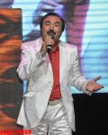 Сафура, Севда Яхъяева, группа "Кристалл" и другие шоу-звезды помогли детям подготовиться к школе (фотосессия)