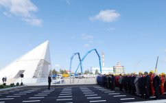 Президент Азербайджана принял участие в закладке фундамента второй ПГУ электростанции "Шимал" (ФОТО)