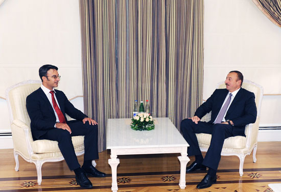 Президент Азербайджана принял министра экономики, энергетики и туризма Болгарии