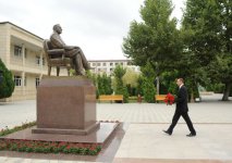 Azerbaijani president arrives in Khachmaz (PHOTO)