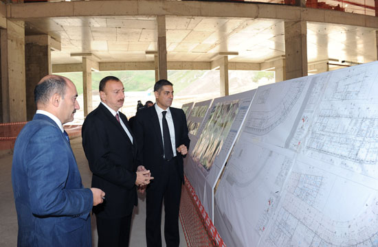 Azerbaijani President inspects construction of Shahdagh winter and summer tourism complex (PHOTO)