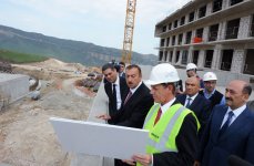Azerbaijani President inspects construction of Shahdagh winter and summer tourism complex (PHOTO)