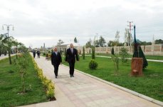 Президент Ильхам Алиев ознакомился с условиями, созданными в величественном парке Гейдара Алиева в Хачмазе (ФОТО)