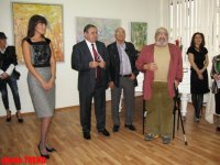 Работы Айгюн Акифгызы добрые по характеру – Хайам Мирзазаде (фотосессия)