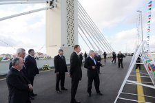 Президент Азербайджана принял участие в открытии подземных переходов и дорожной развязки (версия 2) (ФОТО)