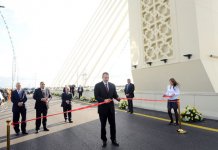 Президент Азербайджана принял участие в открытии подземных переходов и дорожной развязки (версия 2) (ФОТО)