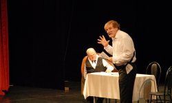 Знакомые чеховские лица: психопаты, злоумышленники, дипломаты на бакинской сцене (фотосессия)