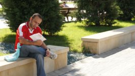 Марафон "красных ленточек" в Баку рассказал горожанам о СПИДе (фотосессия)