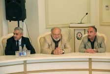 Эмма и Севда отметили в Баку 75-летие отца - известного писателя и журналиста Чингиза Алекперзаде (фотосессия)
