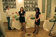 Эмма и Севда отметили в Баку 75-летие отца - известного писателя и журналиста Чингиза Алекперзаде (фотосессия)