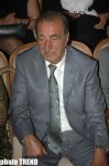 Яшар Нури в окружении молодых ангелов - совет Деде Горгуду (фотосессия)