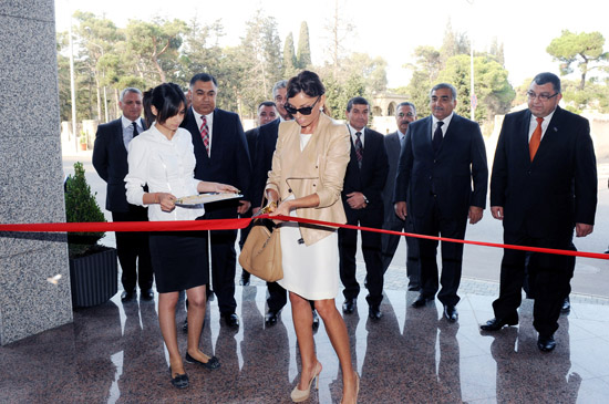 Azerbaijan`s First Lady opens new schools and YAP office in capital`s Khazar District (PHOTO)