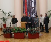 Баку - центр искусства карикатуры, или "Нет" наркотикам!" (фотосессия)
