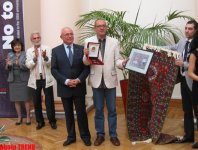 Баку - центр искусства карикатуры, или "Нет" наркотикам!" (фотосессия)